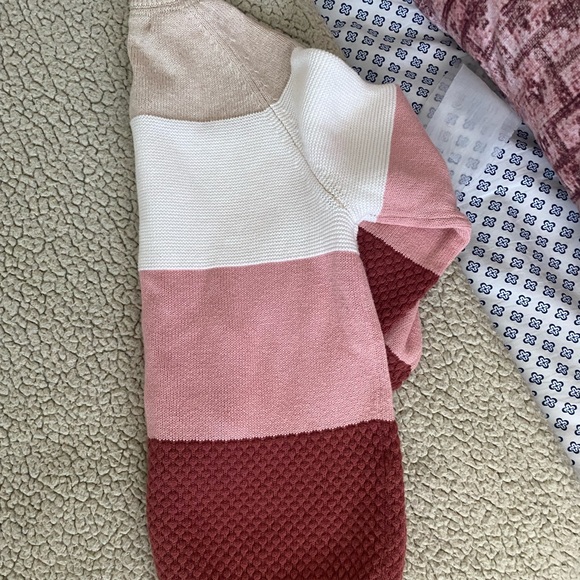 NWOT H & M Light Sweater - Picture 4 of 5